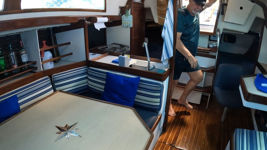 7 veleiro-38-pes-usado-bom-estado